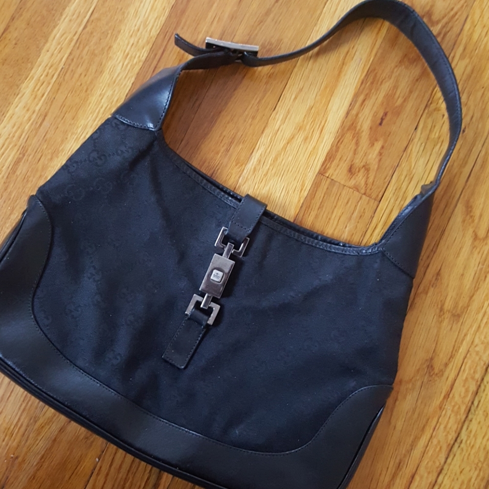 Gucci pocketbook. VINTAGE. Purchased in 2000